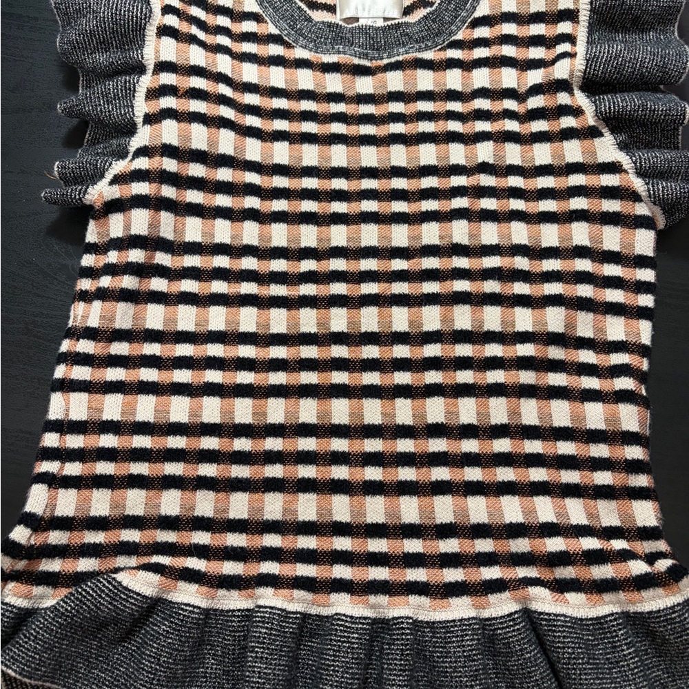Ruffled Sleeve Knit Tank Top in Beige & Gray - Picture 4 of 11